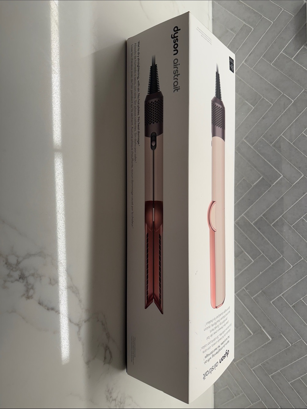Dyson Pink and Cream Plate-Style Hair Straightener/Hair dryer with Rose Accents - Picture 3 of 3